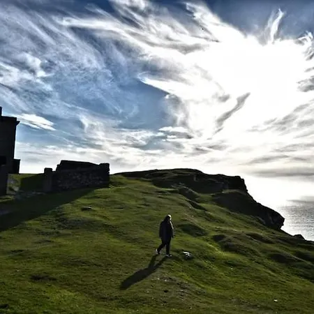 Skellig View Sunset Cliffs View Appartement *